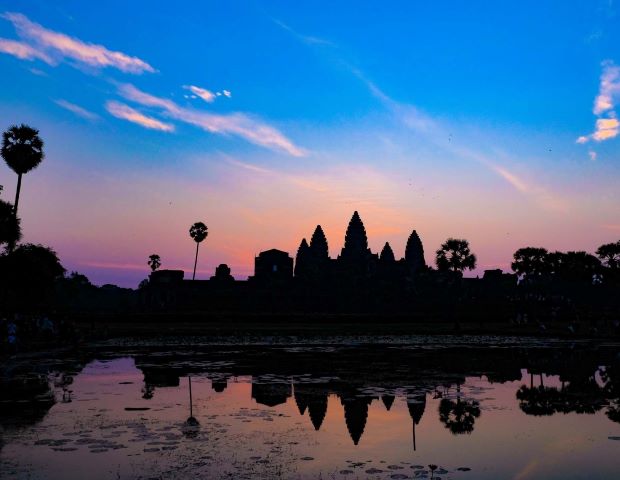 Angkor Wat with Sunrise - Small Group